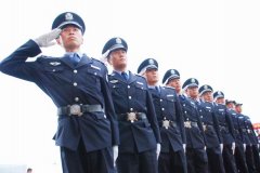 人民正义的化身人民警察危难救助